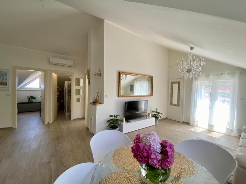 Apartmán Casa Tra I Castelli San Martino Alfieri Exteriér fotografie